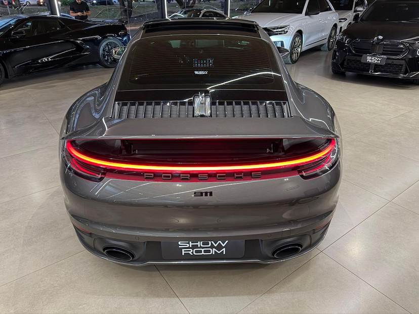 Foto do veículo PORSCHE 911  CARRERA 2024 9.846 KM 789.000,00