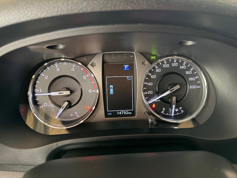 Foto do veículo TOYOTA HILUX  CDSR A4FD 2024 14.792 KM 215.000,00
