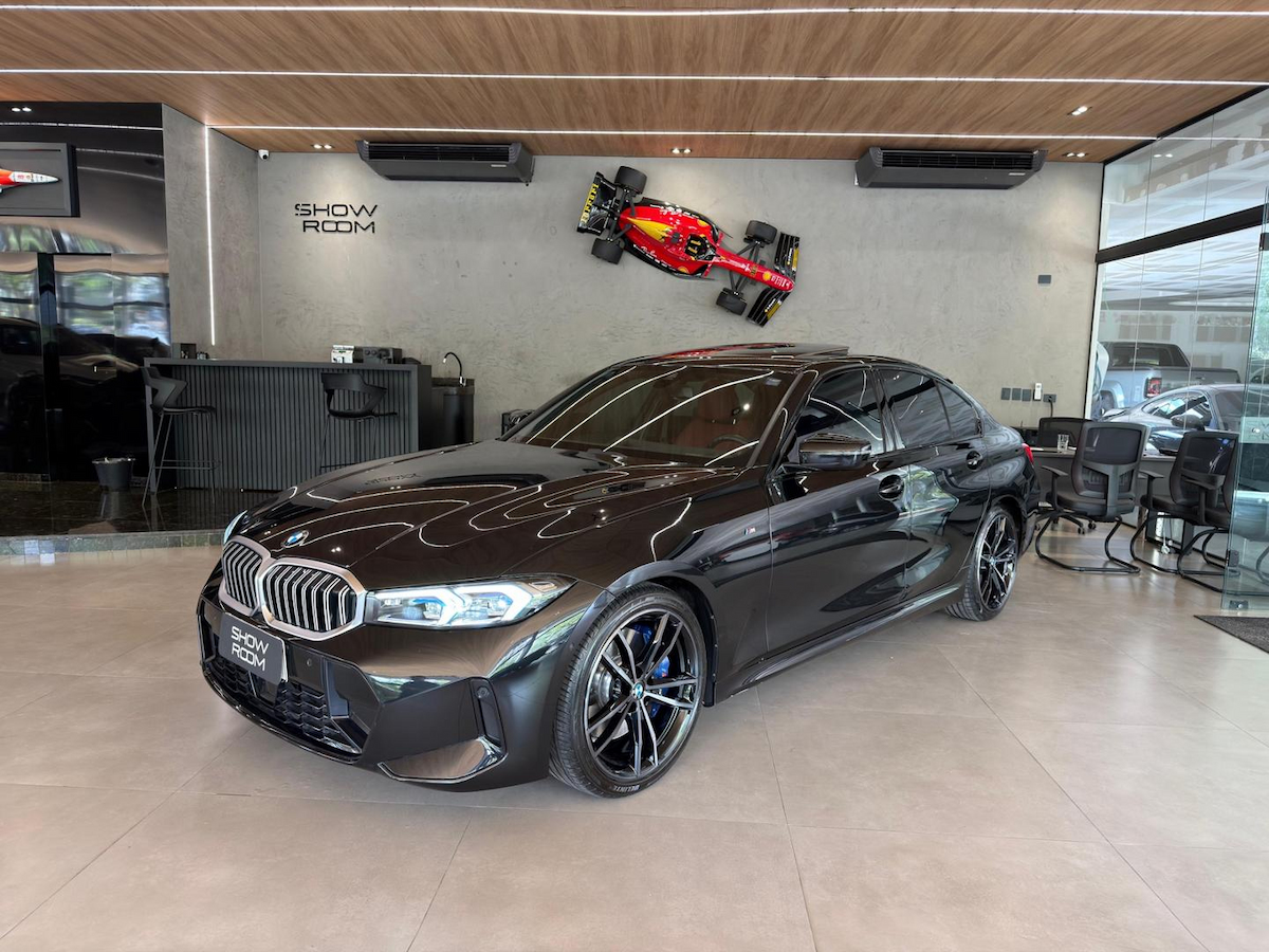 Foto do veículo BMW 320i  M SPORT FLEX 2023/2024 26.108 KM R$ 276.000,00