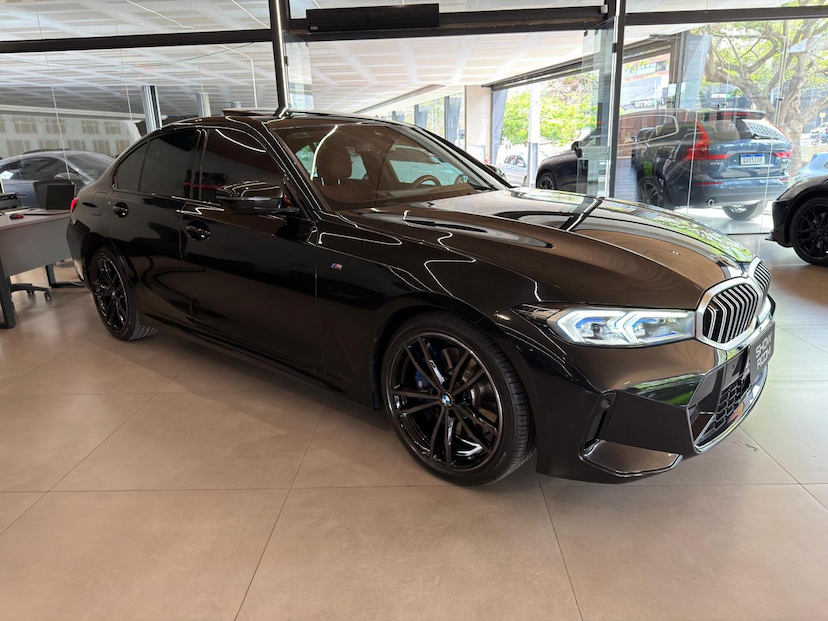 Foto do veículo BMW 320I  M SPORT FLEX 2024 26.108 KM 276.000,00