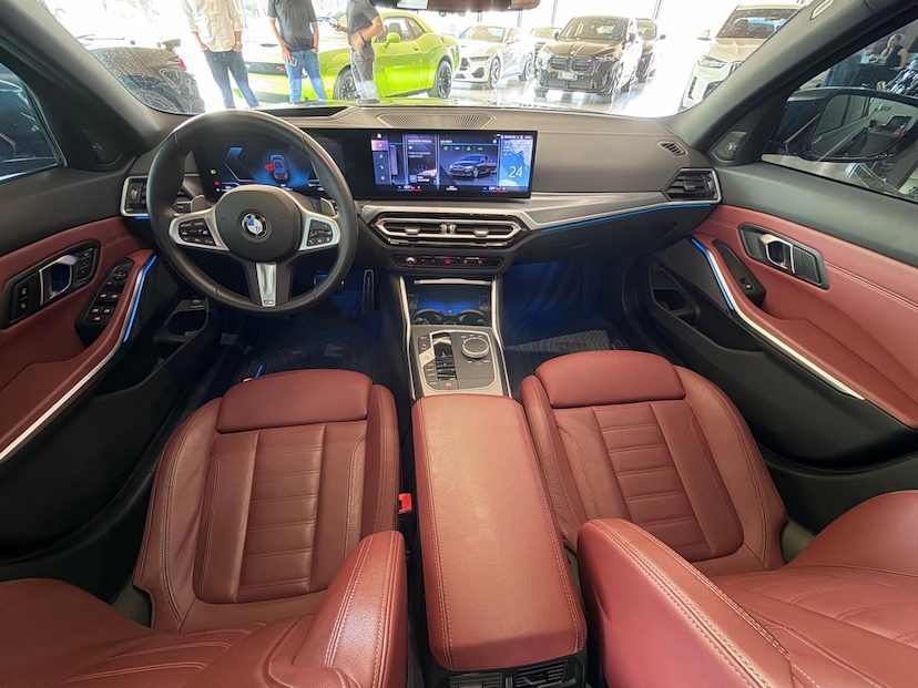 Foto do veículo BMW 320I  M SPORT FLEX 2024 26.108 KM 276.000,00