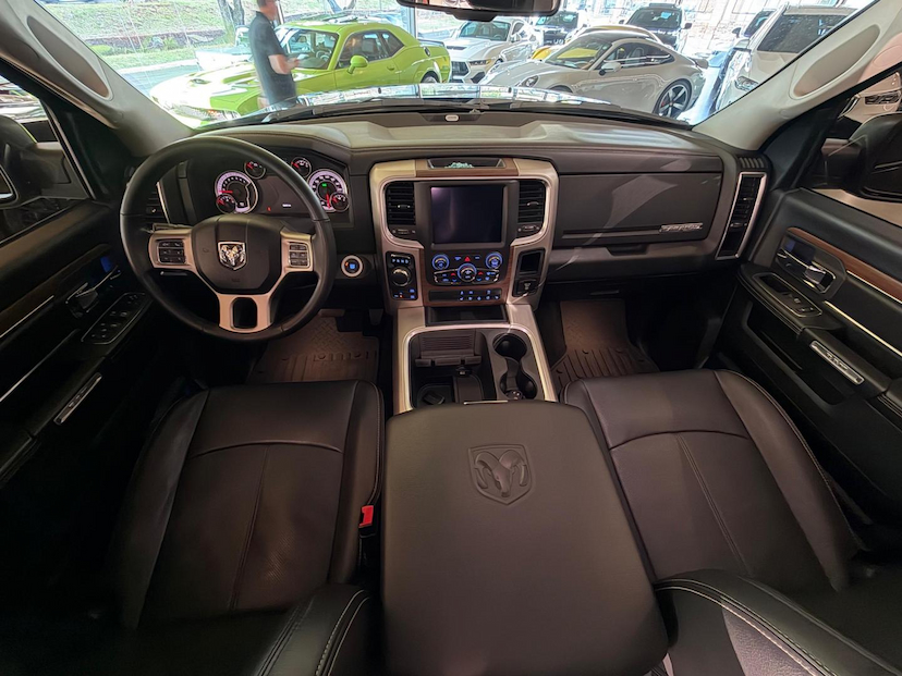 Foto do veículo RAM CLASSIC  LAIE 2022 53.900 KM 264.000,00