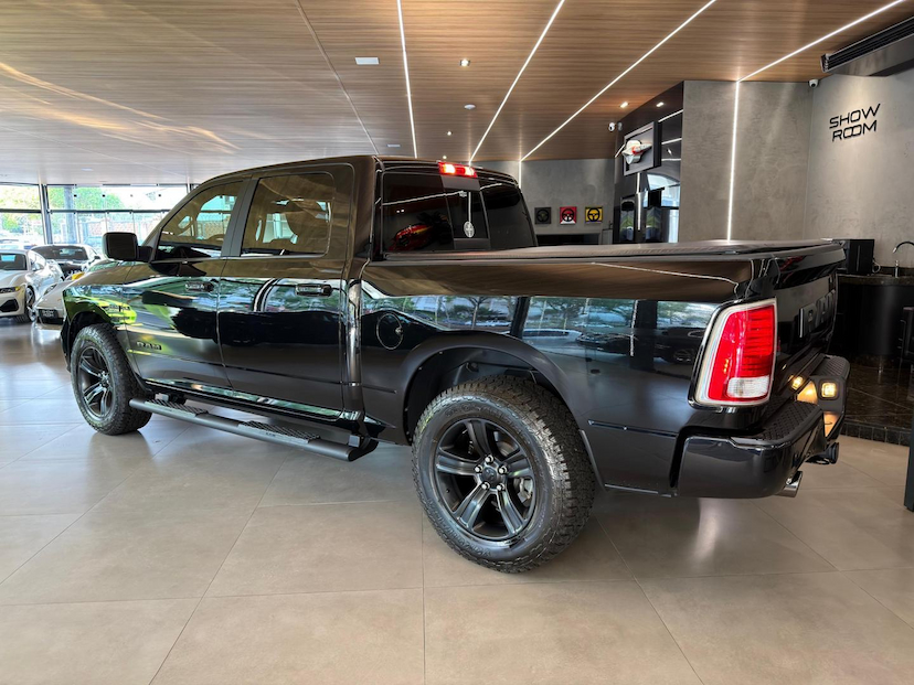 Foto do veículo RAM CLASSIC  LAIE 2022 53.900 KM 264.000,00