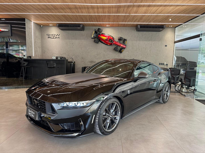 Foto do veículo FORD MUSTANG  DARK HORSE V8 5.0 2025 4.500 KM 579.000,00