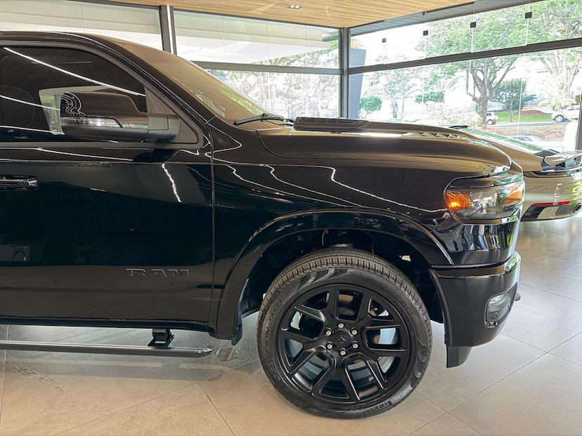 Foto do veículo RAM 1500  LAIE NE 2025 7.500 KM 569.000,00