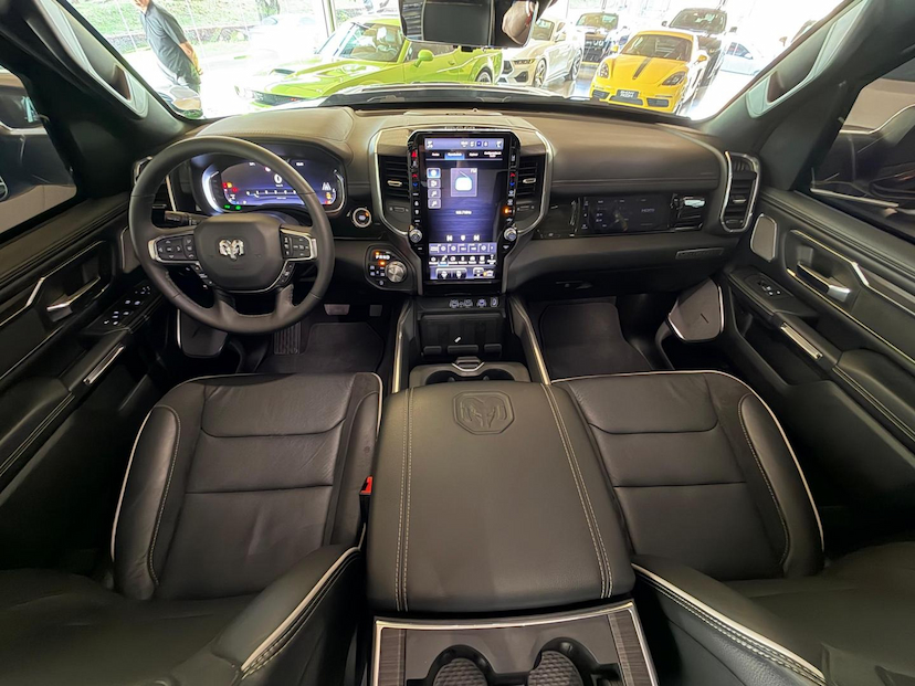 Foto do veículo RAM 1500  LAIE NE 2025 7.500 KM 569.000,00