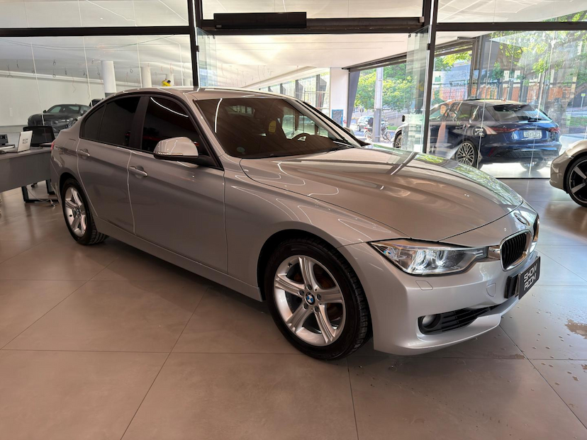 Foto do veículo BMW 320I  ACTIVE FLEX 2015 56.300 KM 120.000,00