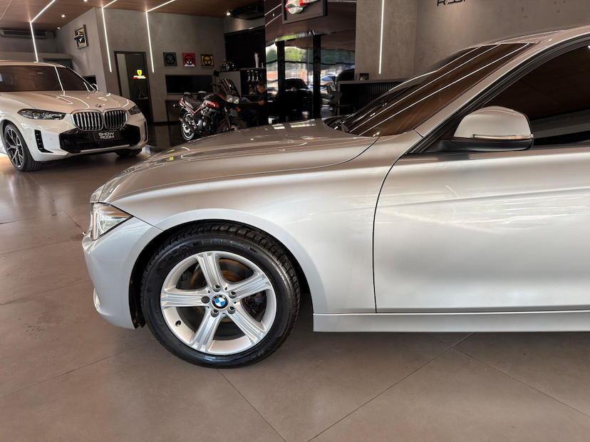 Foto do veículo BMW 320I  ACTIVE FLEX 2015 56.300 KM 120.000,00