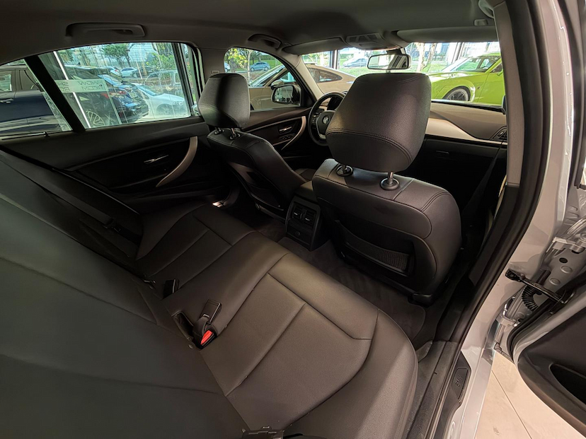 Foto do veículo BMW 320I  ACTIVE FLEX 2015 56.300 KM 120.000,00