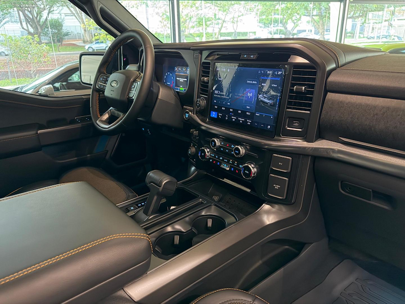 Foto do veículo FORD F-150 F-150 5.0 V8 4X4 TREMOR CD 2026 900 KM 590.000,00