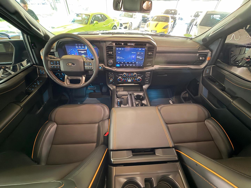 Foto do veículo FORD F-150 F-150 5.0 V8 4X4 TREMOR CD 2026 900 KM 590.000,00