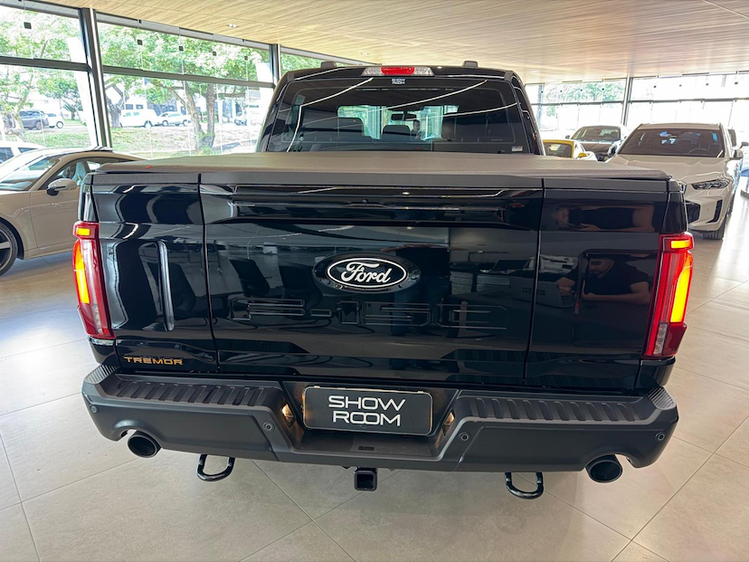 Foto do veículo FORD F-150 F-150 5.0 V8 4X4 TREMOR CD 2026 900 KM 590.000,00