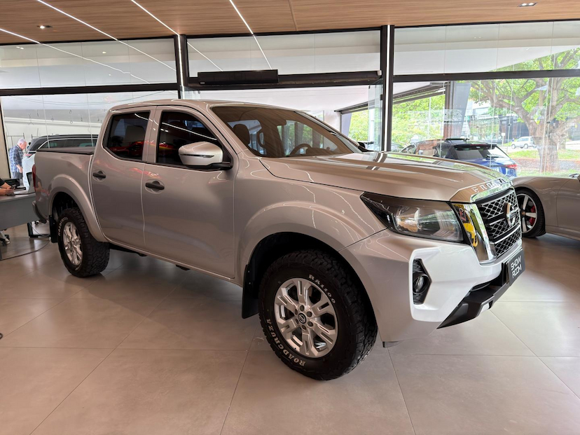 Foto do veículo NISSAN FRONTIER  SE X4 2023 113.800 KM 145.000,00
