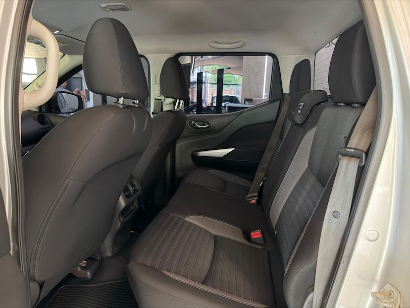 Foto do veículo NISSAN FRONTIER  SE X4 2023 113.800 KM 145.000,00