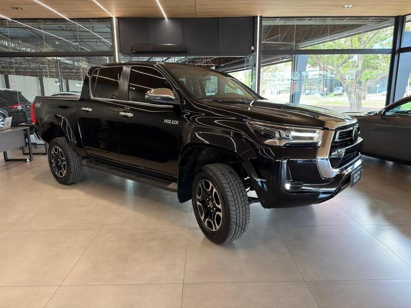 Foto do veículo TOYOTA HILUX  CDSRXA4RD 2024 22.932 KM 259.000,00