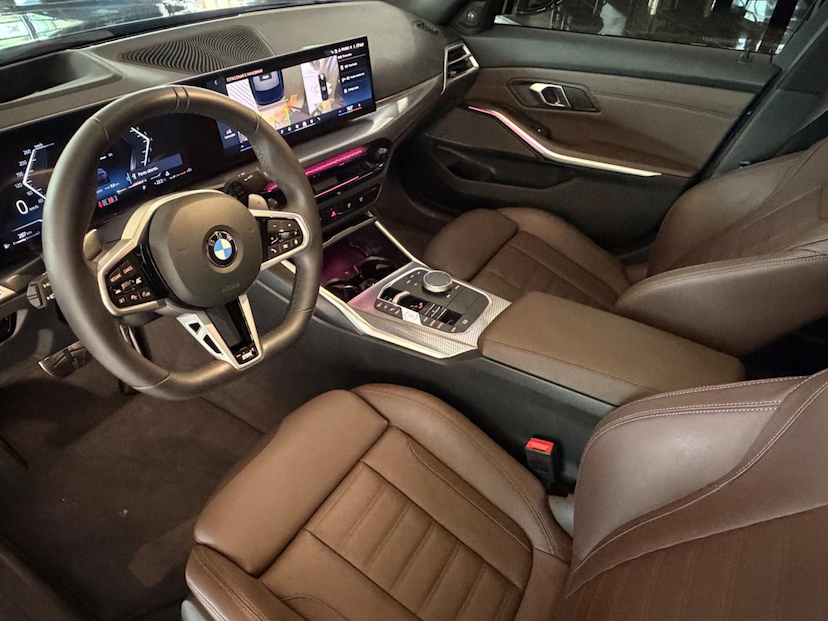 Foto do veículo BMW 320I  M SPORT FLEX 2025 27.288 KM 299.000,00
