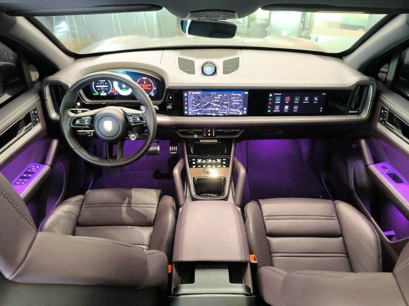 Foto do veículo PORSCHE CAYENNE  S PHEV 2025 2.200 KM 1.020.000,00