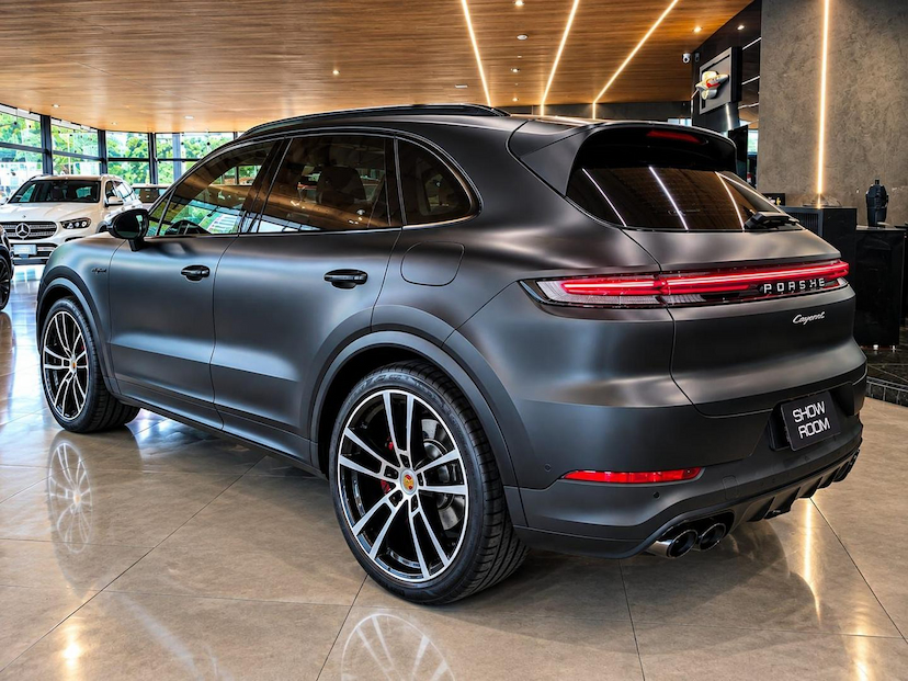 Foto do veículo PORSCHE CAYENNE  S PHEV 2025 2.200 KM 1.020.000,00
