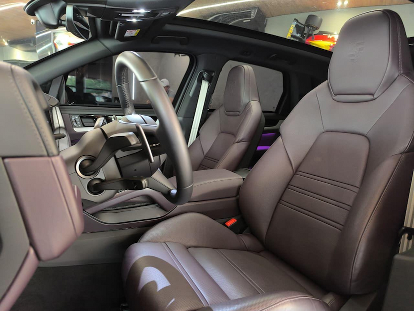 Foto do veículo PORSCHE CAYENNE  S PHEV 2025 2.200 KM 1.020.000,00