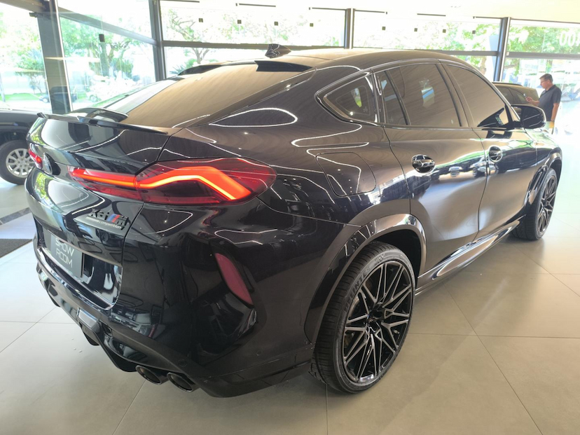 Foto do veículo BMW X6  M COMPETITION 2023 19.557 KM 680.000,00
