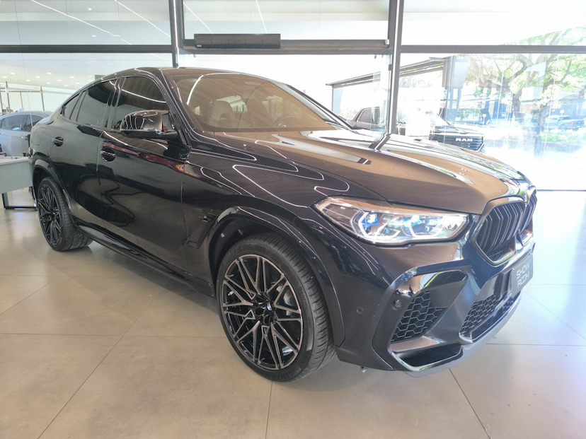 Foto do veículo BMW X6  M COMPETITION 2023 19.557 KM 680.000,00