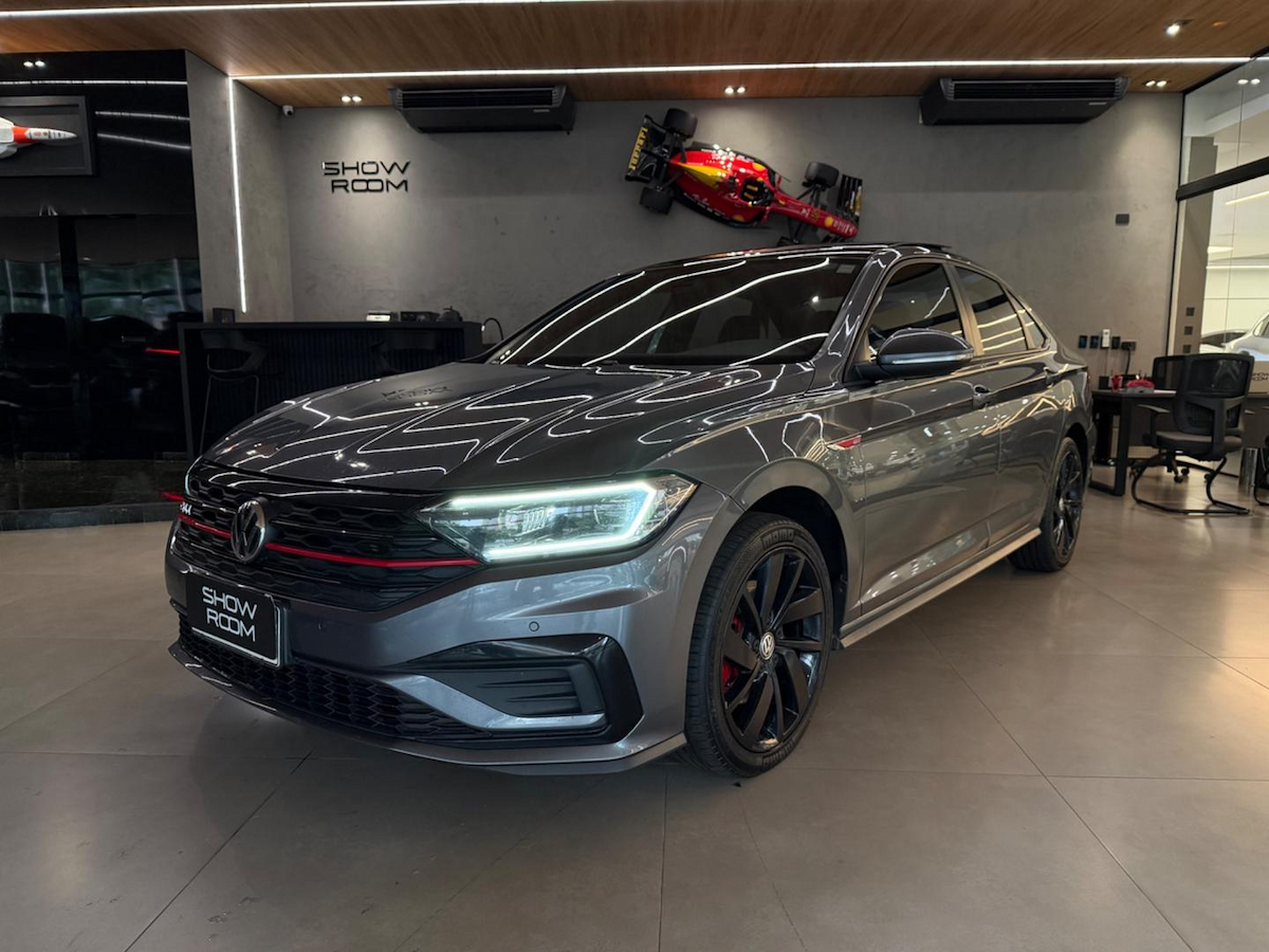 Foto do veículo VOLKSWAGEN JETTA  GLI AG 2020/2020 73.500 KM R$ 145.000,00