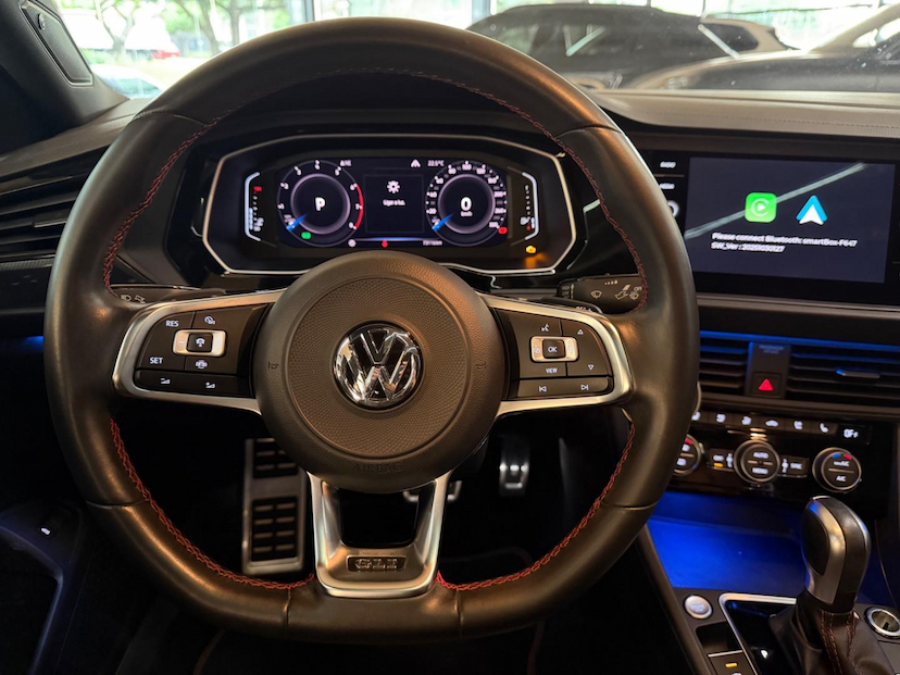 Foto do veículo VOLKSWAGEN JETTA  GLI AG 2020 73.500 KM 145.000,00