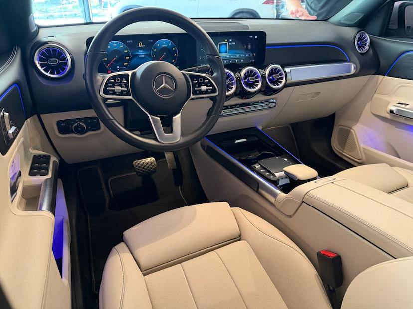 Foto do veículo MERCEDES-BENZ GLB 200 1.3 CGI GASOLINA ADVANCE 7G-DCT 2022 41.500 KM R$ 175.000,00