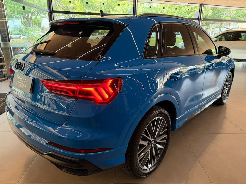 Foto do veículo AUDI Q3  2021 47.700 KM R$ 169.000,00
