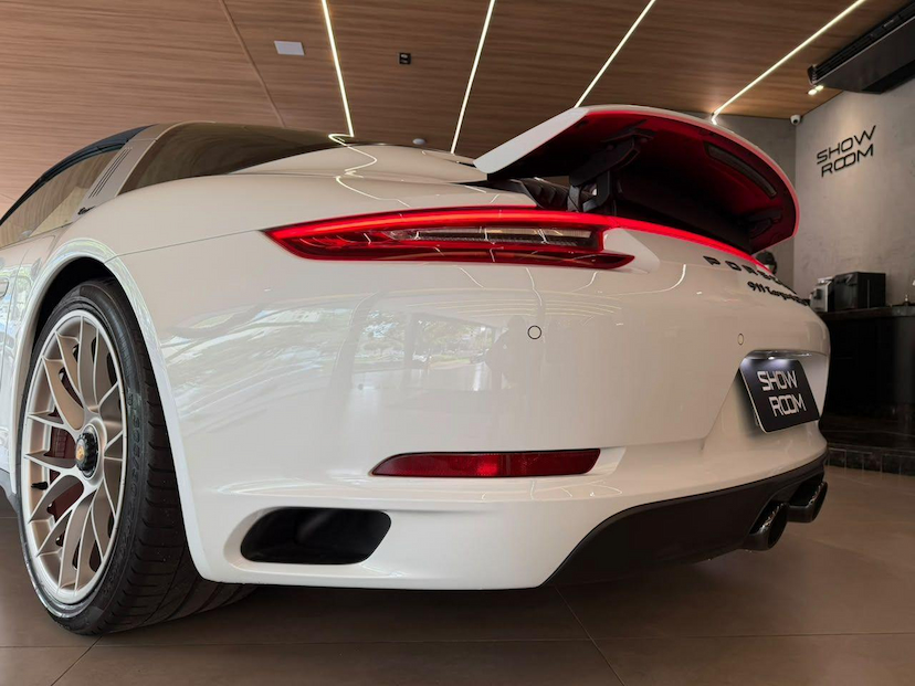 Foto do veículo PORSCHE 911  2019 13.050 KM R$ 840.000,00