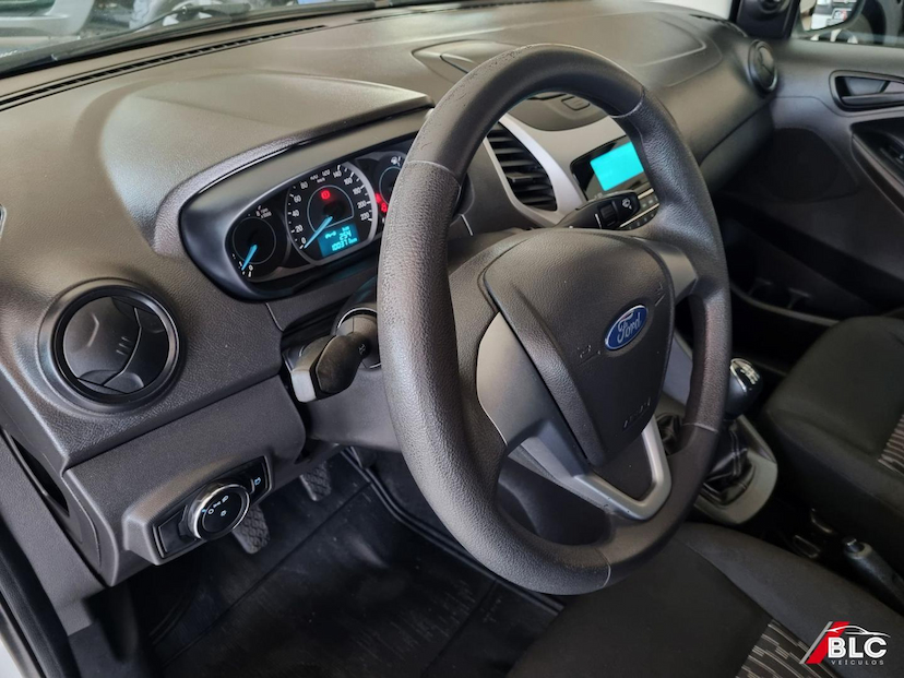 Foto do veículo FORD KA  SE 1.0 HA C 2021 100.391 KM 50.900,00