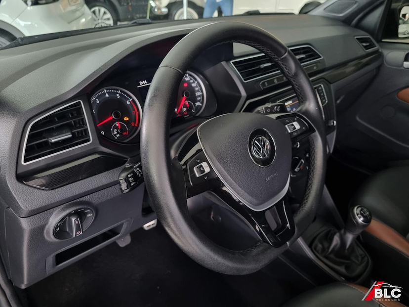 Foto do veículo VOLKSWAGEN SAVEIRO  CD CROSS MPI 2023 116.182 KM 89.900,00
