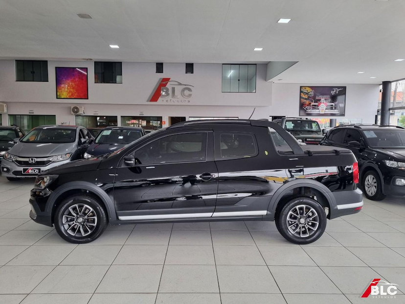 Foto do veículo VOLKSWAGEN SAVEIRO  CD CROSS MPI 2023 116.182 KM 89.900,00