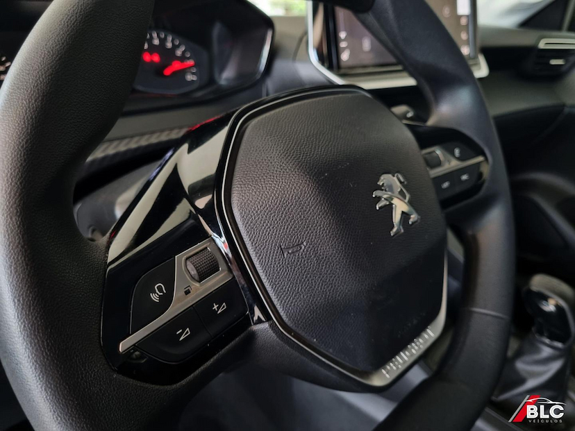 Foto do veículo PEUGEOT 208  LIKE 1.0 FLEX 6V 5P MEC. 2024 42.848 KM 69.500,00