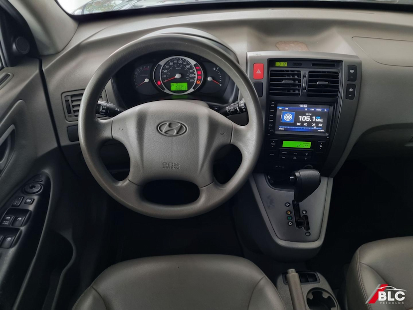 Foto do veículo HYUNDAI TUCSON  2.0 GLS FLEX 4P AUT 2017 155.015 KM 64.900,00