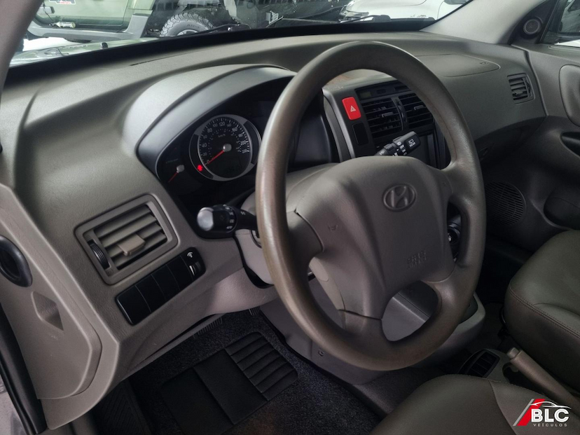 Foto do veículo HYUNDAI TUCSON  2.0 GLS FLEX 4P AUT 2017 155.015 KM 64.900,00