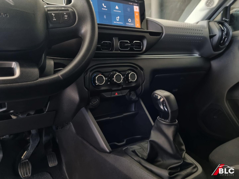 Foto do veículo CITROËN C3  LIVE PACK 1.0 FLEX 6V 5P MEC. 2024 46.005 KM 68.900,00