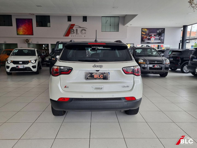Foto do veículo JEEP COMPASS  LONGITUDE F 2019 75.453 KM 98.900,00