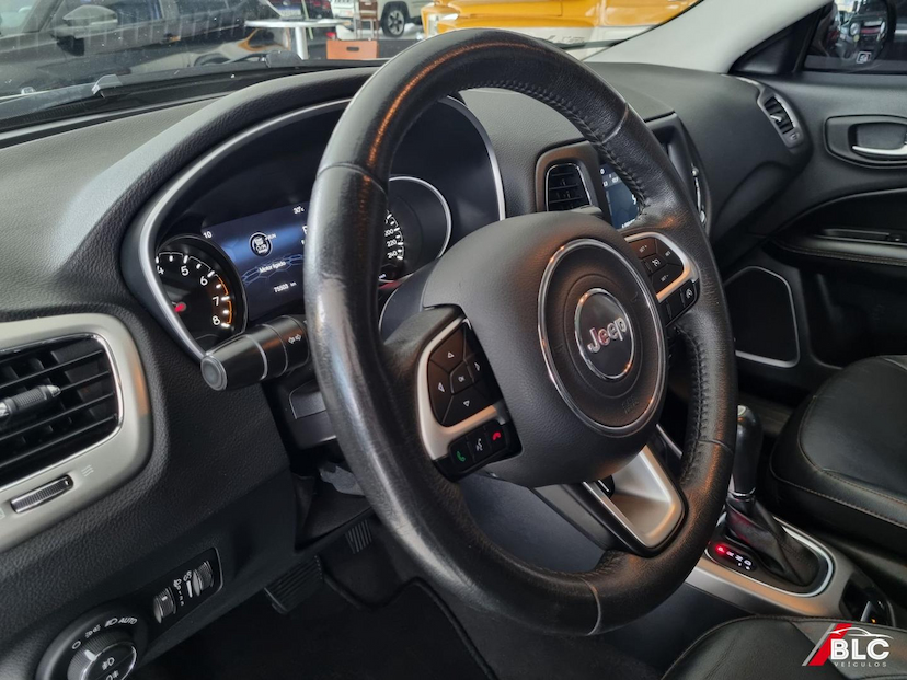 Foto do veículo JEEP COMPASS  LONGITUDE F 2019 75.453 KM 98.900,00