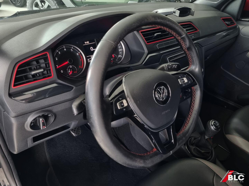 Foto do veículo VOLKSWAGEN SAVEIRO NOVA  PP MBVE 2018 117.124 KM 71.900,00