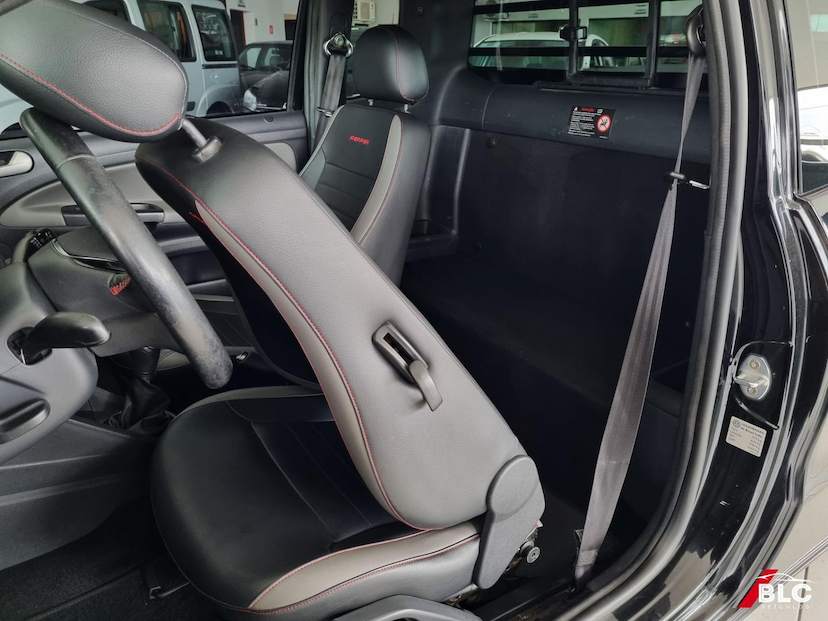 Foto do veículo VOLKSWAGEN SAVEIRO NOVA  PP MBVE 2018 117.124 KM 71.900,00