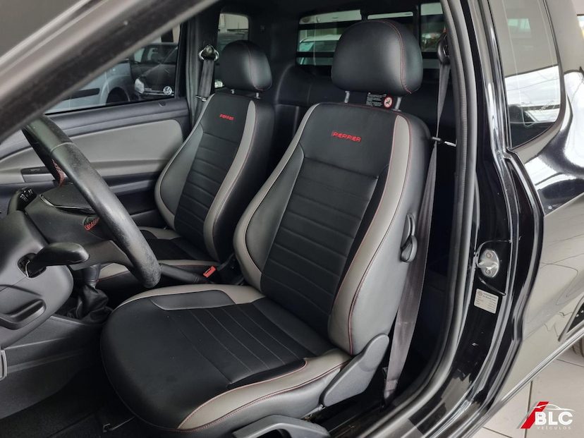 Foto do veículo VOLKSWAGEN SAVEIRO NOVA  PP MBVE 2018 117.124 KM 71.900,00