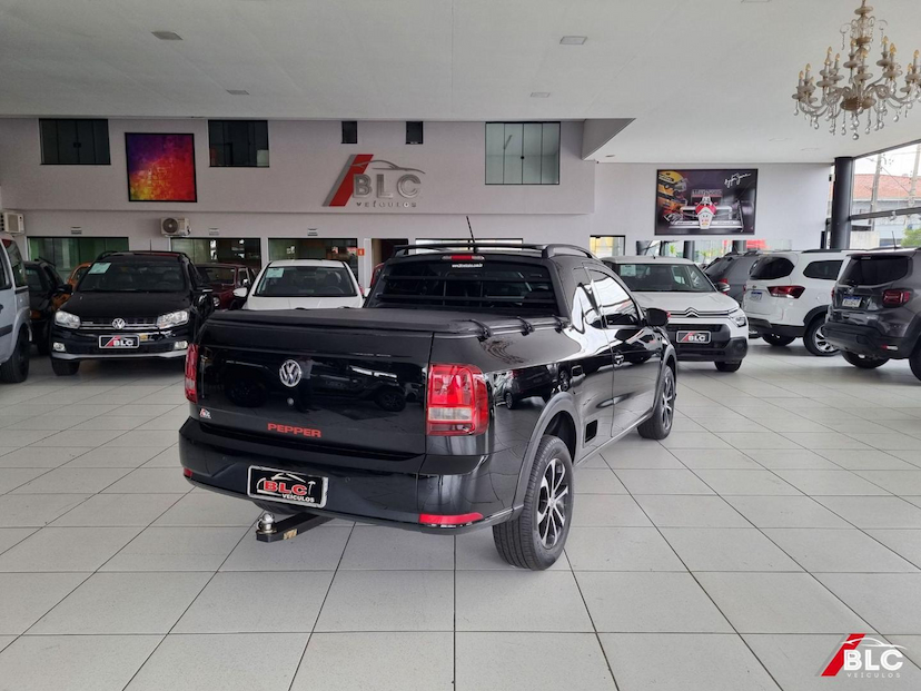 Foto do veículo VOLKSWAGEN SAVEIRO NOVA  PP MBVE 2018 117.124 KM 71.900,00