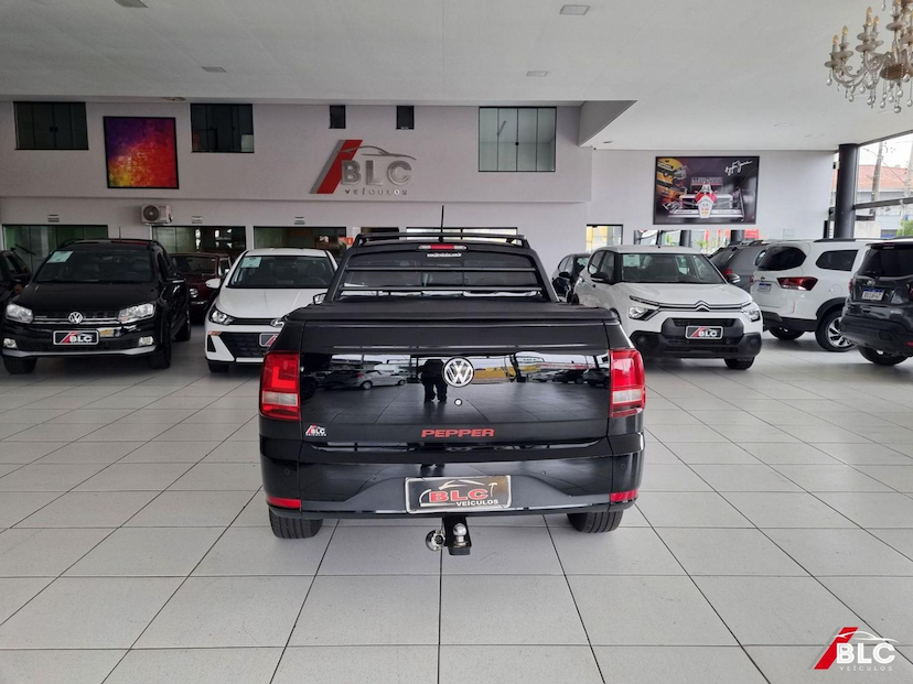 Foto do veículo VOLKSWAGEN SAVEIRO NOVA  PP MBVE 2018 117.124 KM 71.900,00