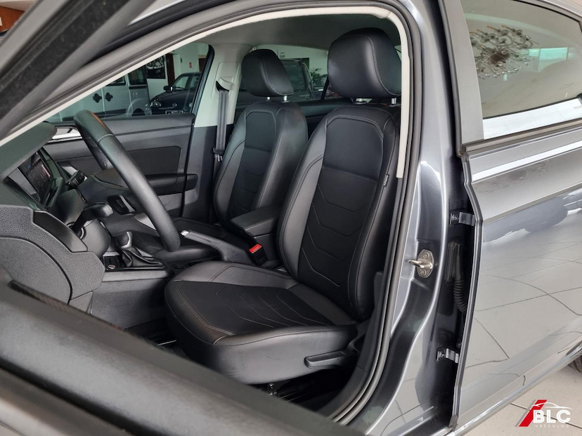 Foto do veículo VOLKSWAGEN VIRTUS  1.0 200 TSI COMFORTLINE AUTOMÁTICO 2024 31.979 KM 106.900,00