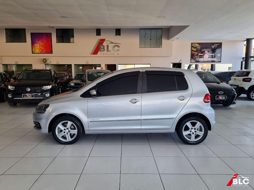 Foto do veículo VOLKSWAGEN FOX  HIGHLINE 1.6 16V MSI 2016 151.808 KM 51.500,00