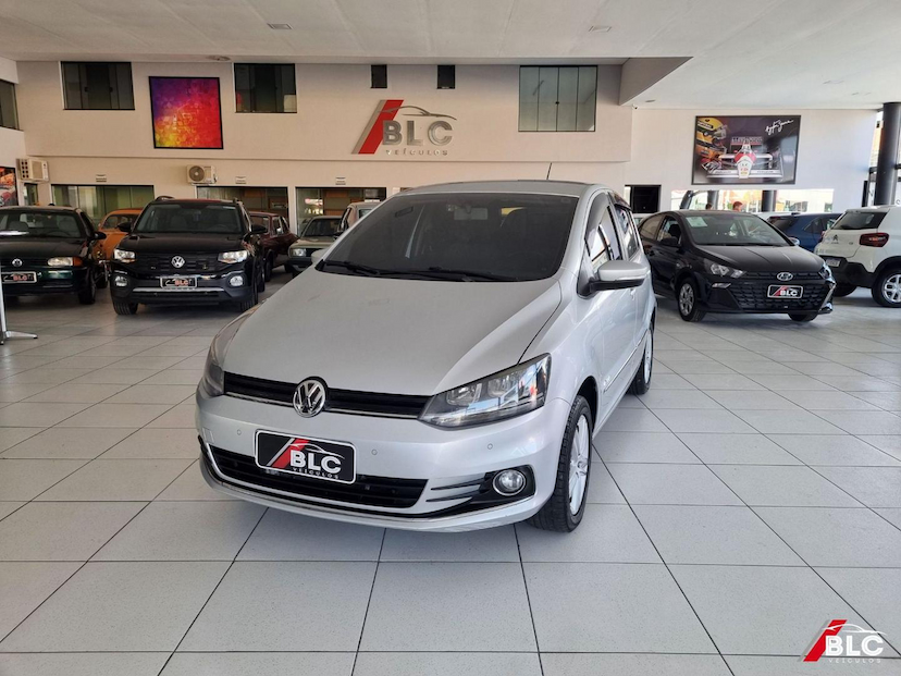 Foto do veículo VOLKSWAGEN FOX  HIGHLINE 1.6 16V MSI 2016 151.808 KM 51.500,00