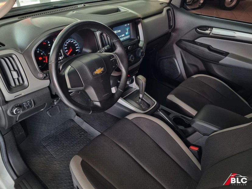 Foto do veículo CHEVROLET S10 S-10 CAB. DUPLA LT 4X2 2.5L FLEXPOWER 2018 61.445 KM 120.900,00
