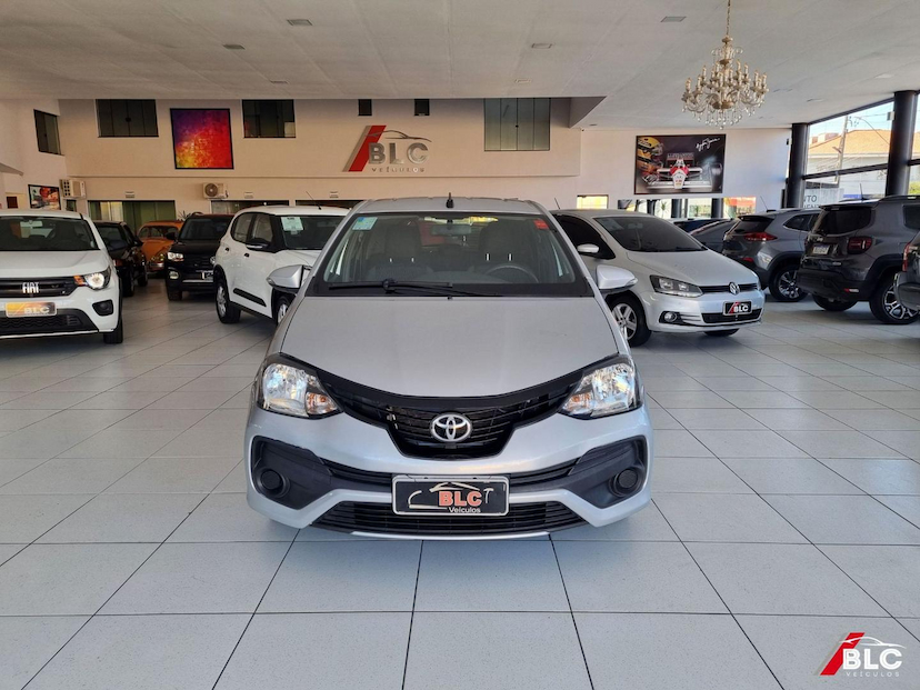 Foto do veículo TOYOTA ETIOS  HB XPLUS AT 2020 99.434 KM 70.900,00