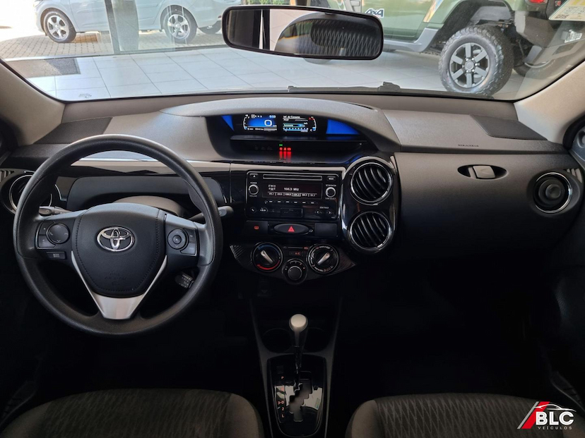 Foto do veículo TOYOTA ETIOS  HB XPLUS AT 2020 99.434 KM 70.900,00